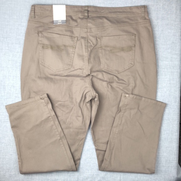 18W 24W Style & Co Light Brown Slim Leg Jeans Plus - Picture 4 of 6